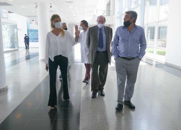 La UCES presentó el proyecto de la Universidad de Medicina