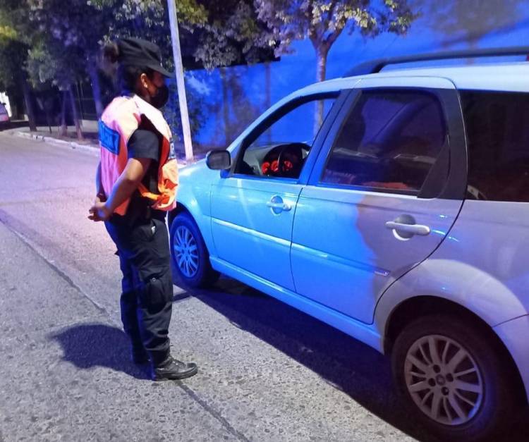 El lunes comienza una nueva etapa de restricciones: cuáles son las actividades permitidas