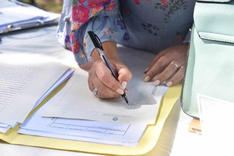 El gobierno Municipal y el de Provincia gestionaron 68 escrituras para familias de Cañuelas