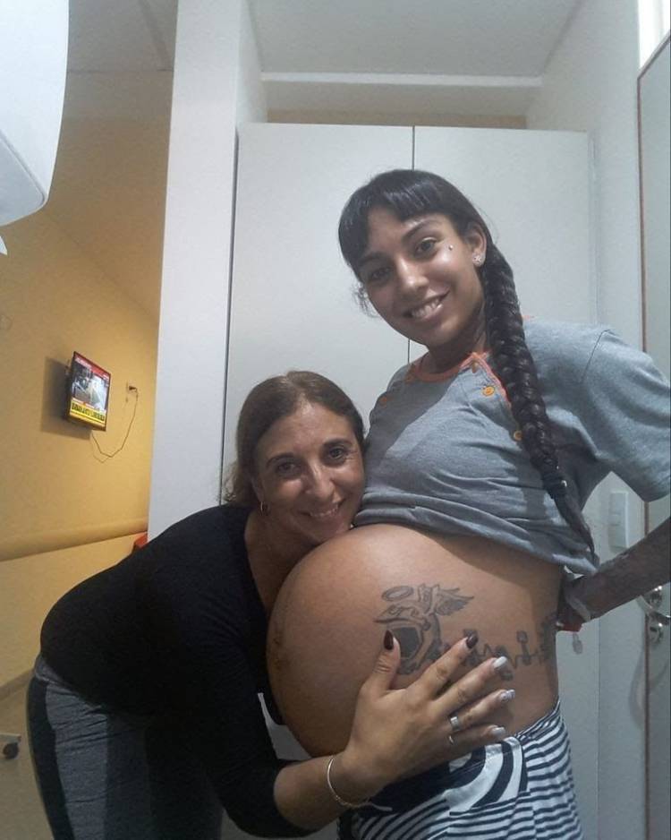 Nacieron trigemelas en el Hospital Regional Néstor Kirchner