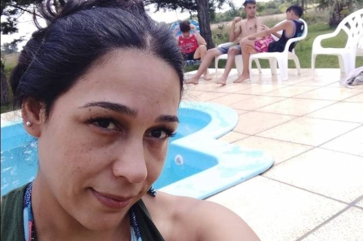 Una mujer sanjuanina que se crió en Cañuelas busca a su melliza/o
