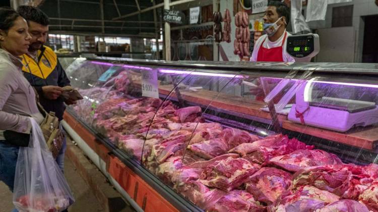 Efecto Milei: los precios de la hacienda en pie se disparan sin control y a precio dólar  