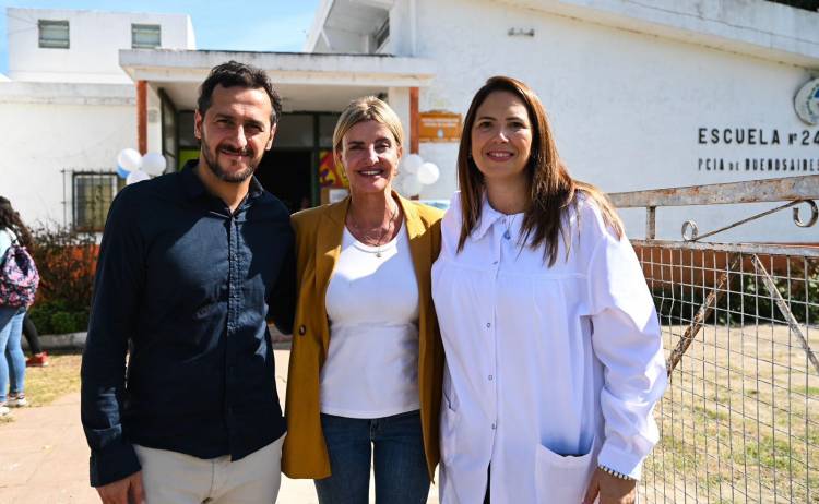 Bautizan a la Escuela Secundaria N° 12  con el nombre de "Julio Cao"