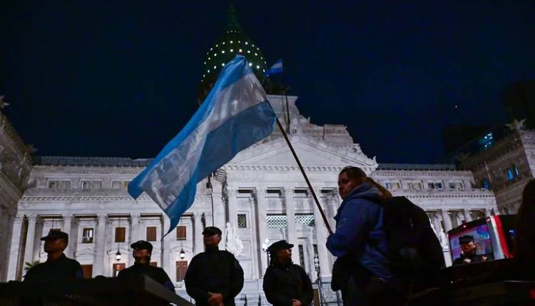 La soberanía en juego: por qué el RIGI va a contramano de la política industrial que necesita Argentina