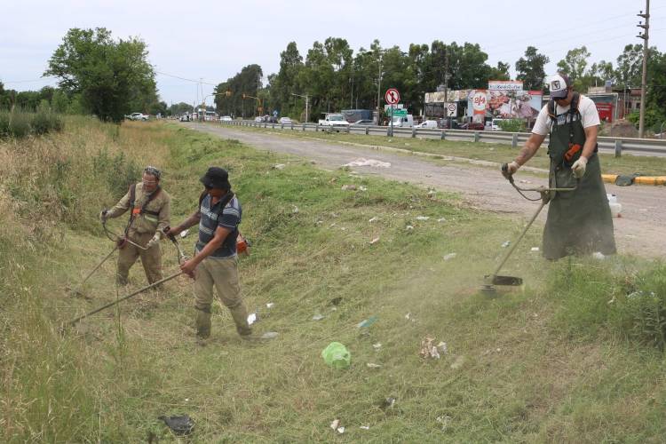 TAREAS DE MANTENIMIENTO Y LIMPIEZA EN RUTAS NACIONALES
