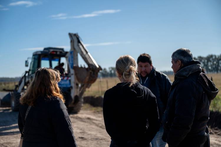 LA INTENDENTA MARISA FASSI SUPERVISÓ TRABAJOS EN LAS LOCALIDADES DE VICENTE CASARES Y EL TALADRO