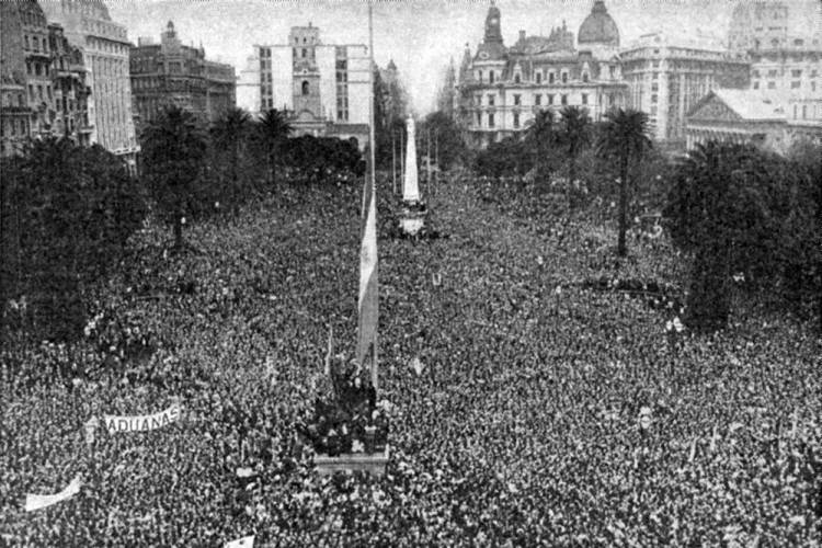 UN DÍA LA HISTORIA CAMBIÓ