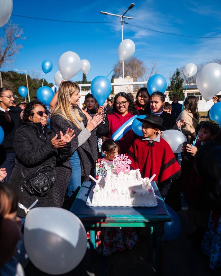 Santa Rosa conmemoró su 80° aniversario ante una concurrencia masiva 