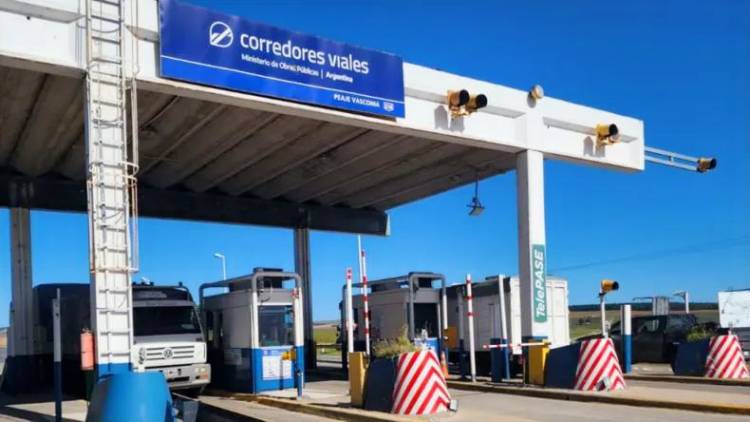 Milei busca dejar atrás el fracaso de "Intercargo" privatizando dos corredores viales