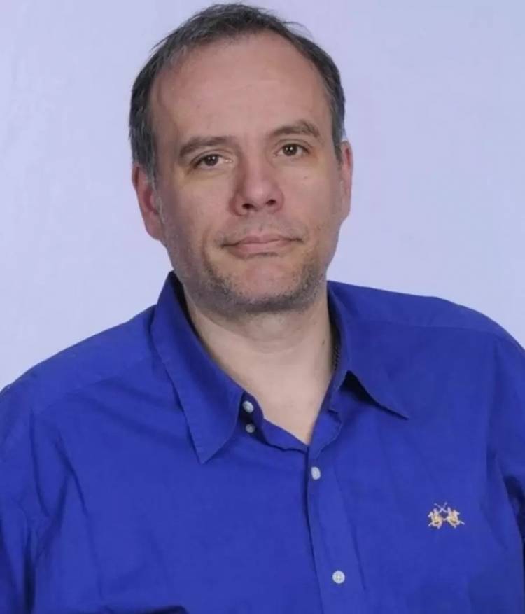 Daniel Avellaneda: El director de "El Ciudadano", exhibe su costado más retrógrado